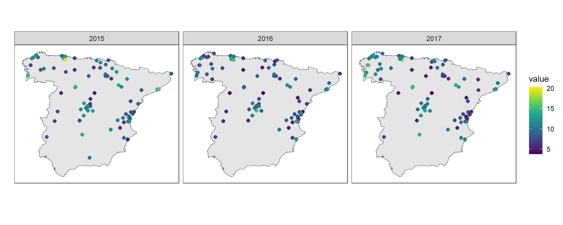 PM$_{2.5}$ values recorded in the monitoring stations.